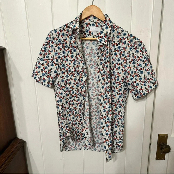 Barneys New York Men's Floral Short Sleeve Shirt - Multicolor size Smalll - Picture 1 of 3
